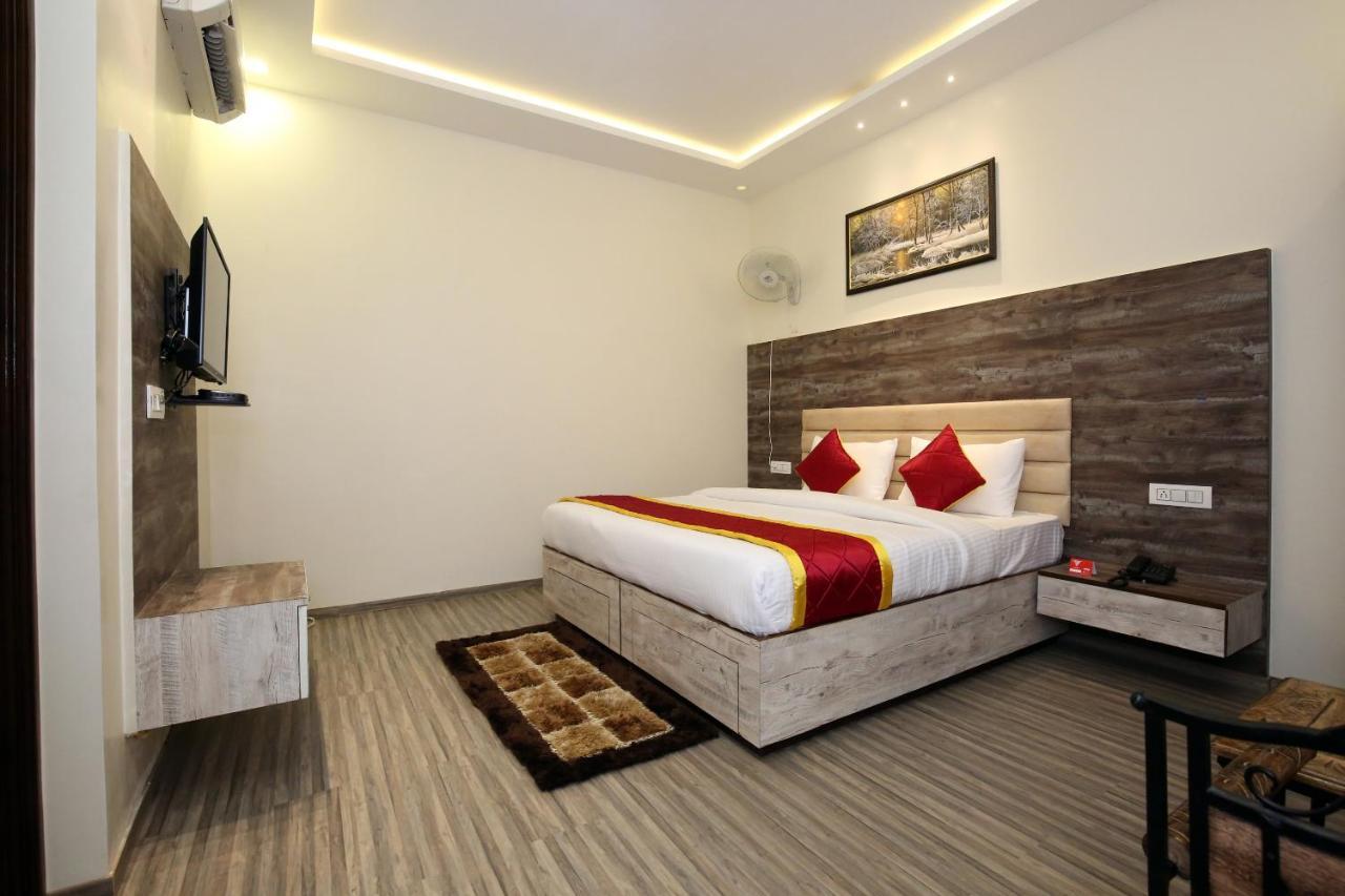 Oyo 9159 Hotel Royal Woodslark Zirakpur Exterior foto